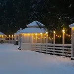 Villa Freeman-4b двоповерховий з кухнею, альтанкою, грилем 6місний
