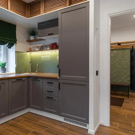 Вилла Freeman-4b - двоповерховий у з альтанкою та грилем для 6 гостей *