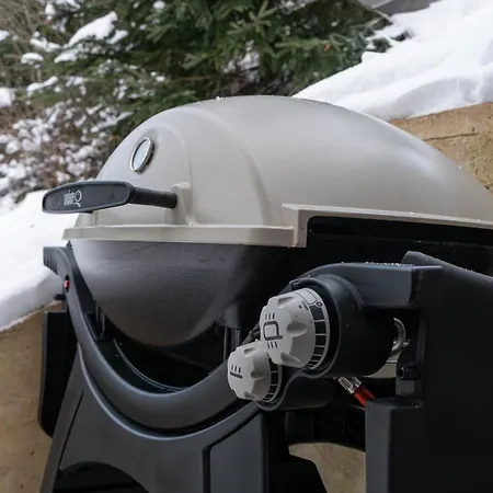 Villa Freeman-4b - двоповерховий у з альтанкою та грилем для 6 гостей